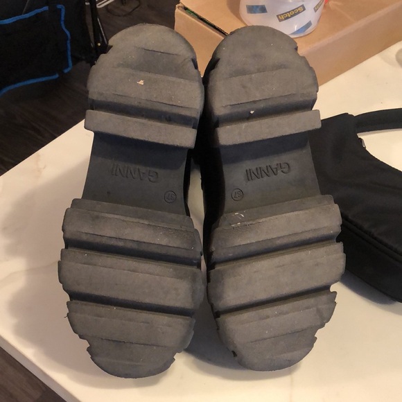 Ganni mid Chelsea boots. - Picture 8 of 8